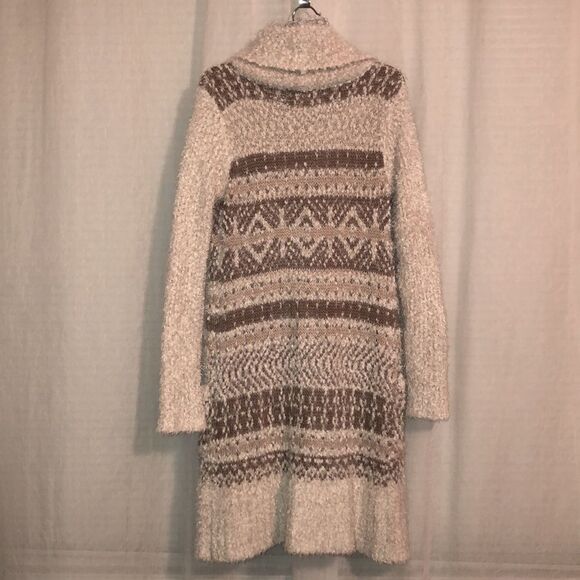 Between me & you S Oversized Chenille Knit Eyelash Long One Button Sweater - Picture 2 of 12